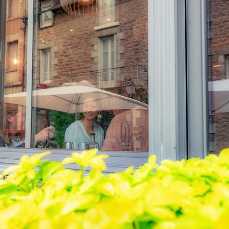 Logis Hotel Restaurant De France Saint-Geniez-dʼOlt Eksteriør billede