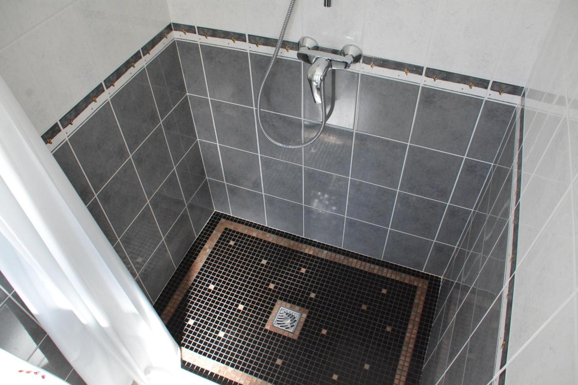 Logis Hotel Restaurant De France Saint-Geniez-dʼOlt Værelse billede