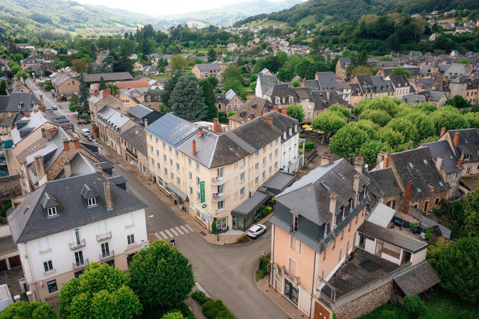Logis Hotel Restaurant De France Saint-Geniez-dʼOlt Eksteriør billede